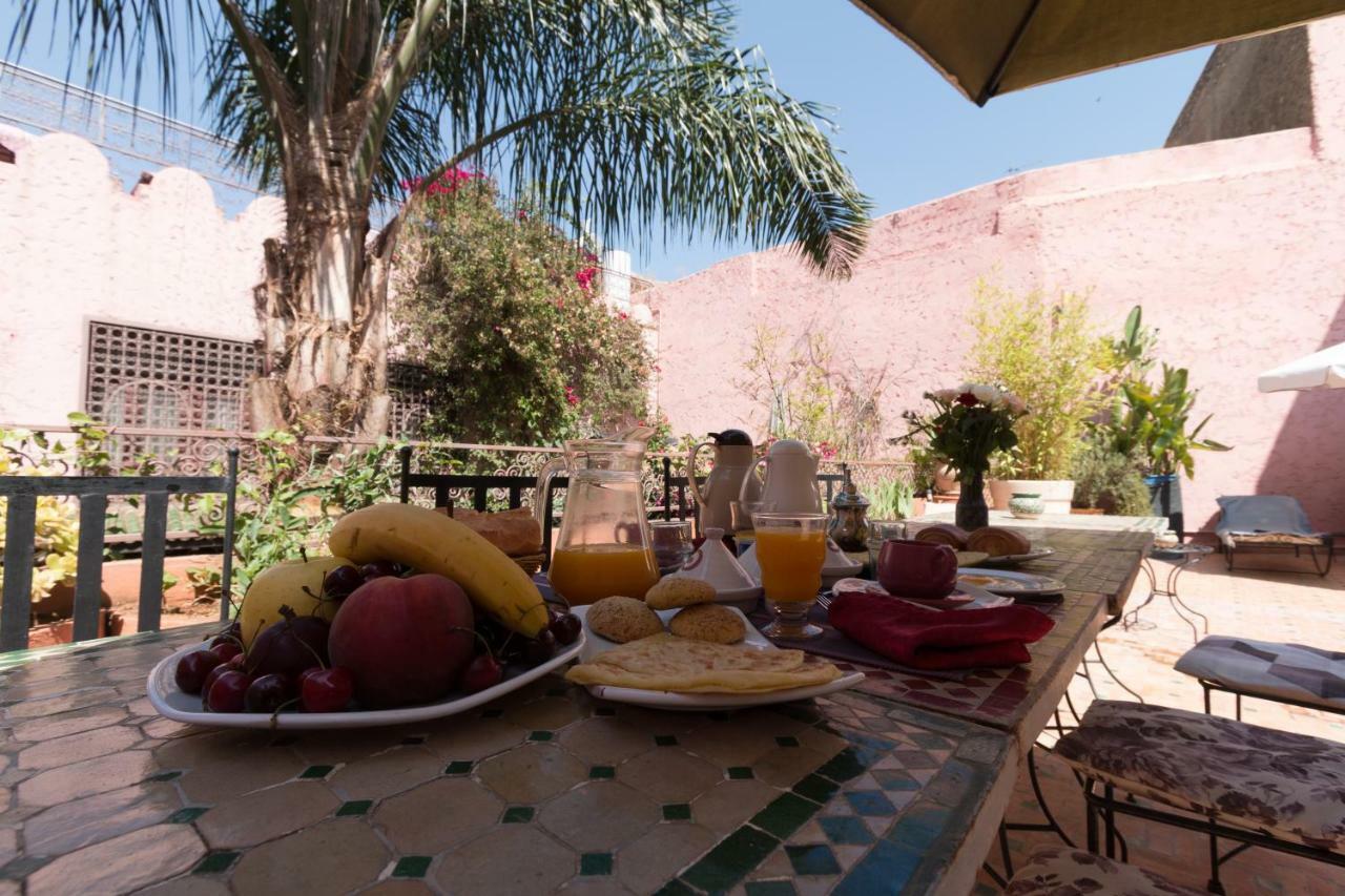 Riad El Ma مكناز المظهر الخارجي الصورة